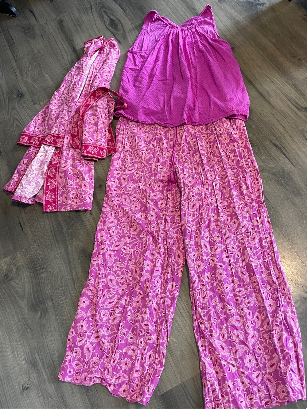 Womens Pink Floral Printed Pajama Set, Size Large